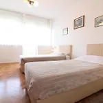 Kate\'S Apartment